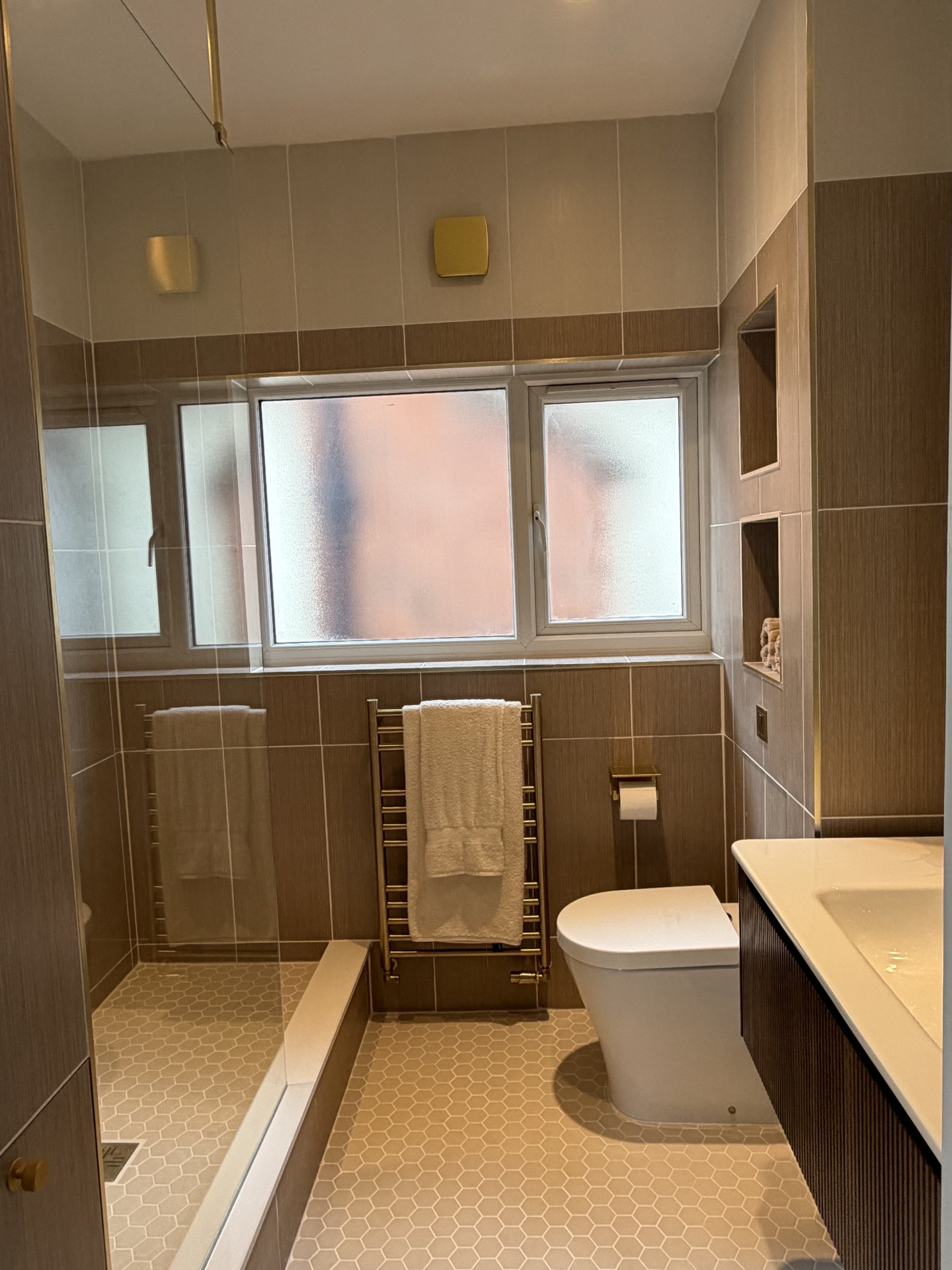 Custom Tile & Stone